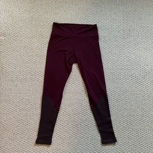 Joy Lab Leggings with Ribbed Knit detail Size Large Burgundy
